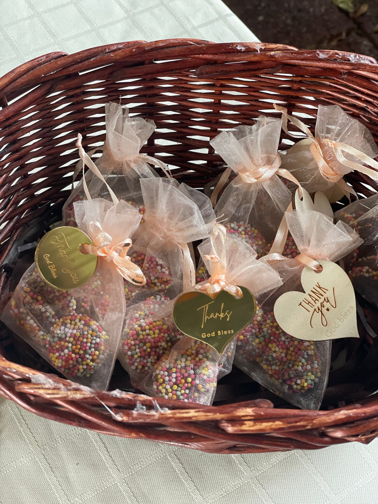 Favors & Souvenirs